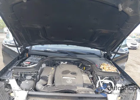 2017 Mercedes-Benz Glc 300 4Matic из США, поврежденный, VIN WDC0G4KB2HF247007